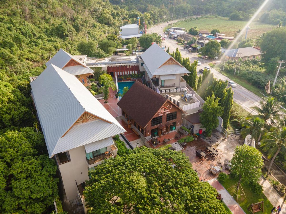 Plakan Resort Kanchanaburi Buitenkant foto