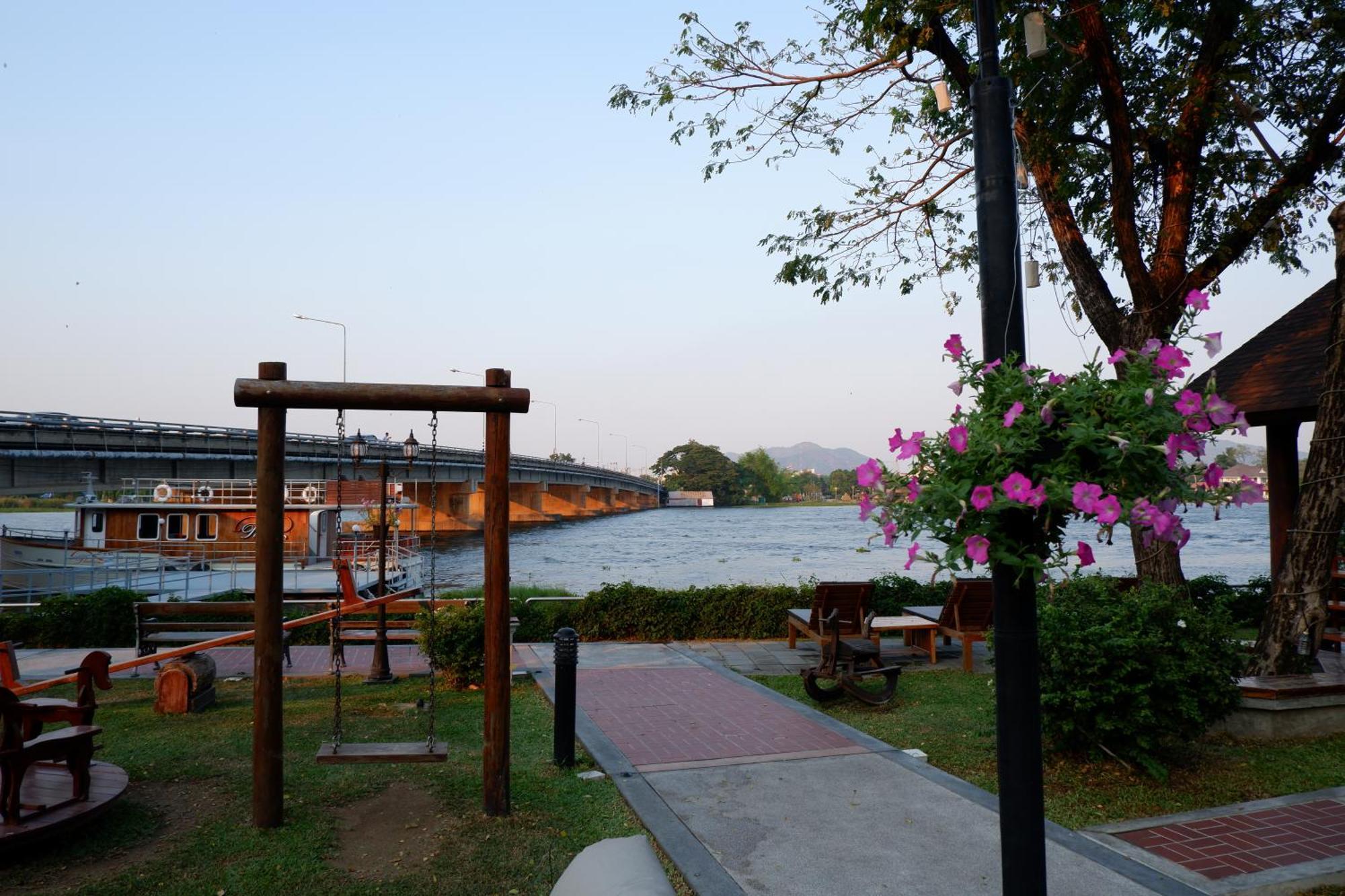 Plakan Resort Kanchanaburi Buitenkant foto