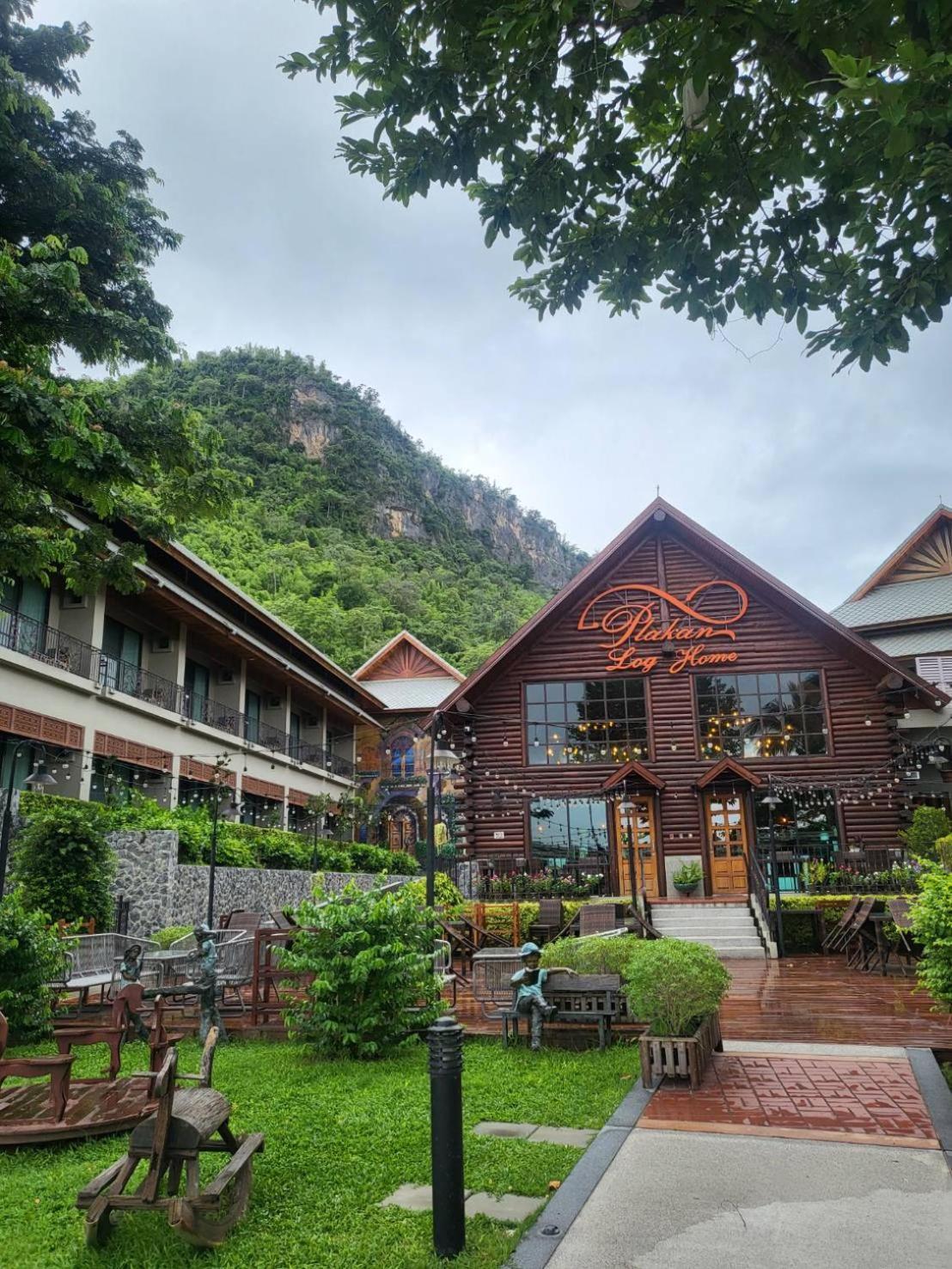 Plakan Resort Kanchanaburi Buitenkant foto